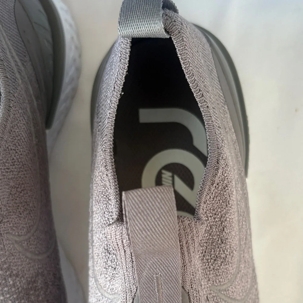 Nike Slip-On Athletic Shoes Gray - Picture 3 of 8